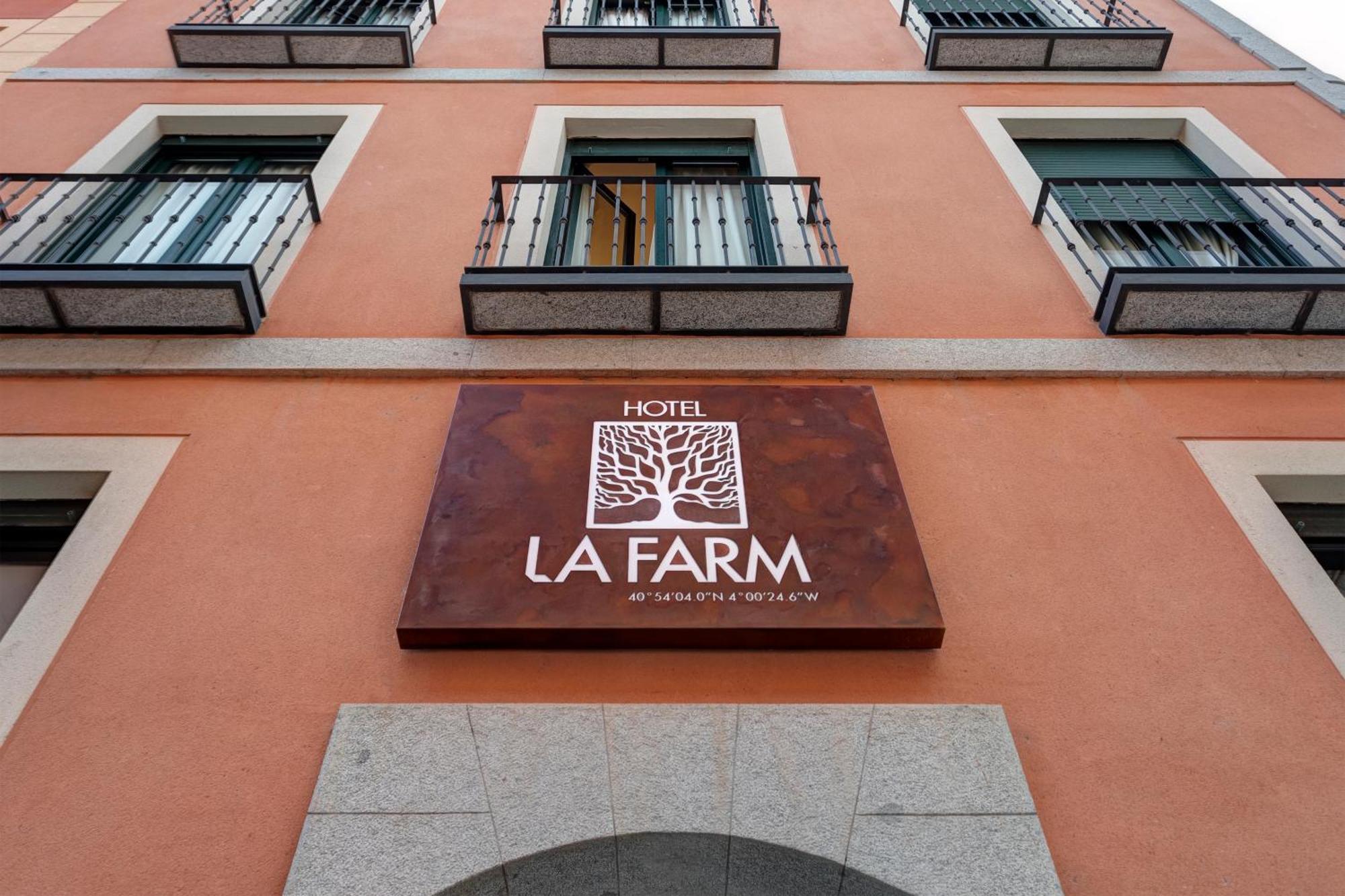 Hospedium Hotel La Farm San Ildefonso Bagian luar foto